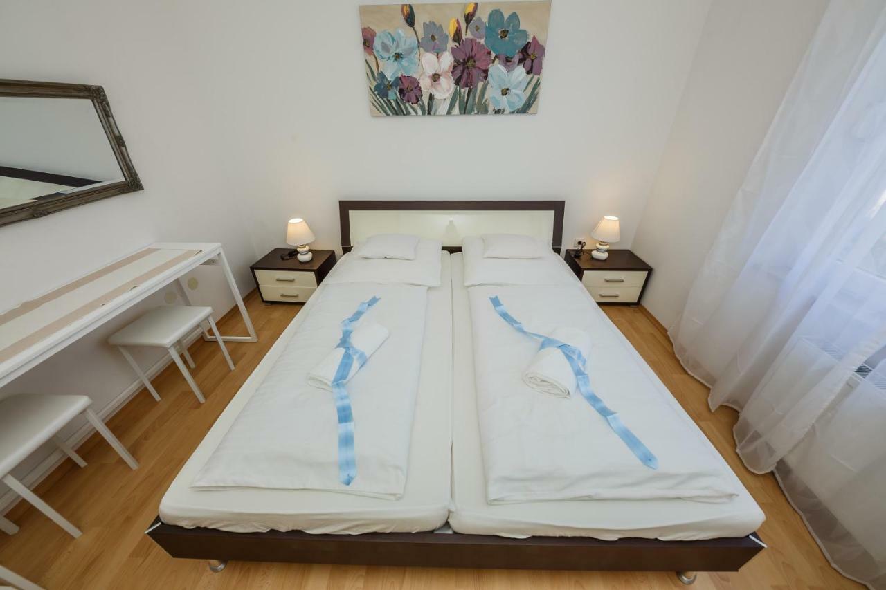 Apartman Lucija Kaštela Eksteriør bilde