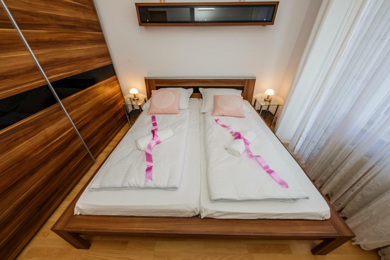 Apartman Lucija Kaštela Eksteriør bilde