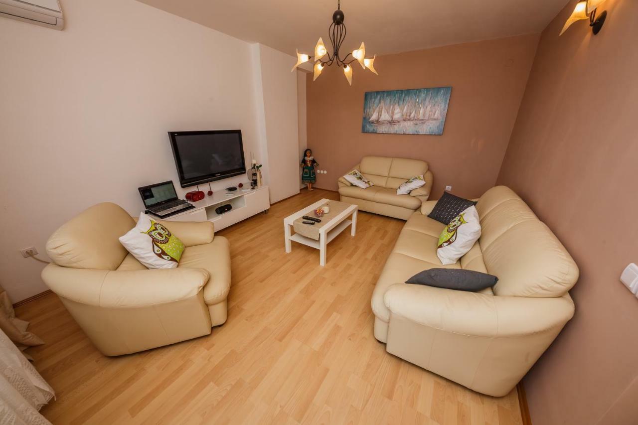 Apartman Lucija Kaštela Eksteriør bilde