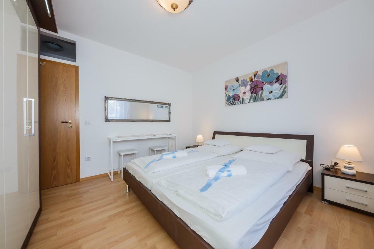 Apartman Lucija Kaštela Eksteriør bilde