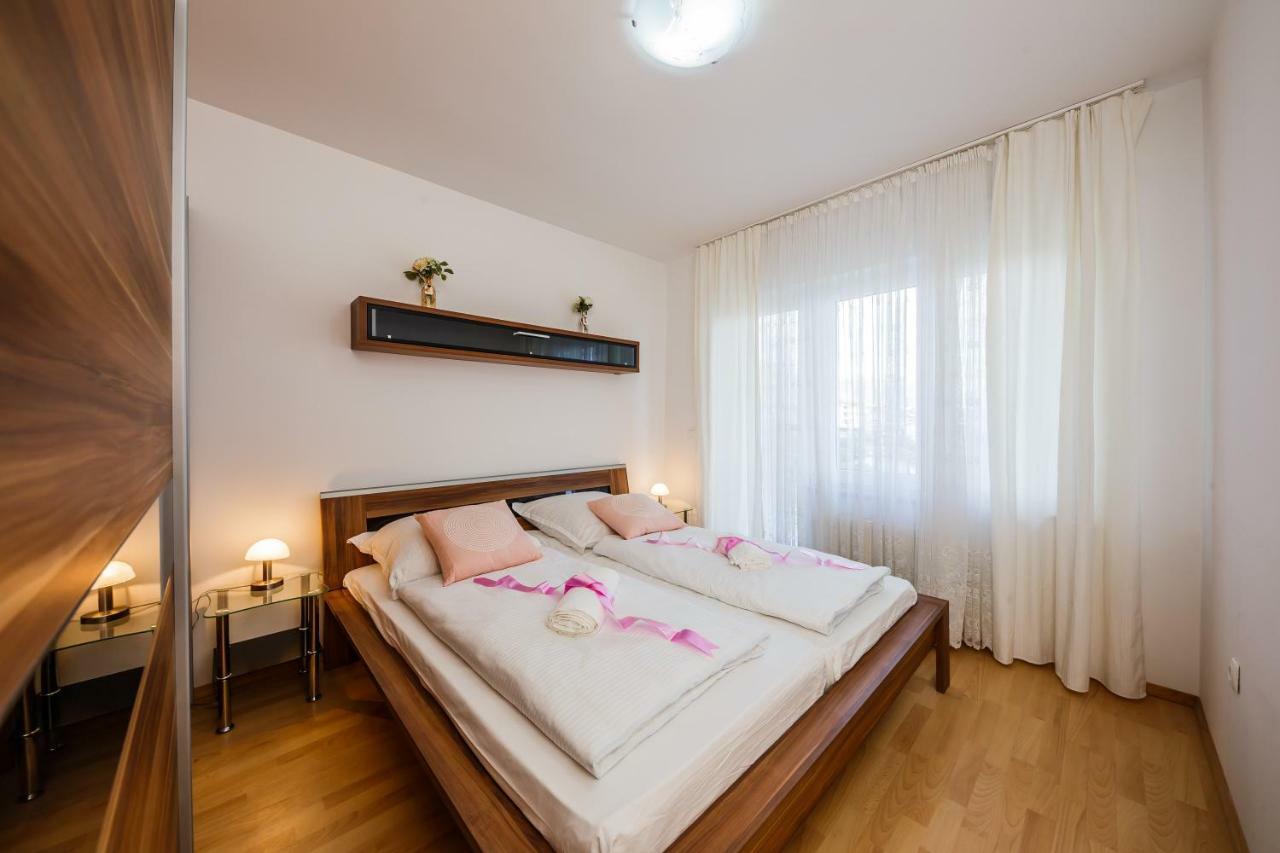 Apartman Lucija Kaštela Eksteriør bilde